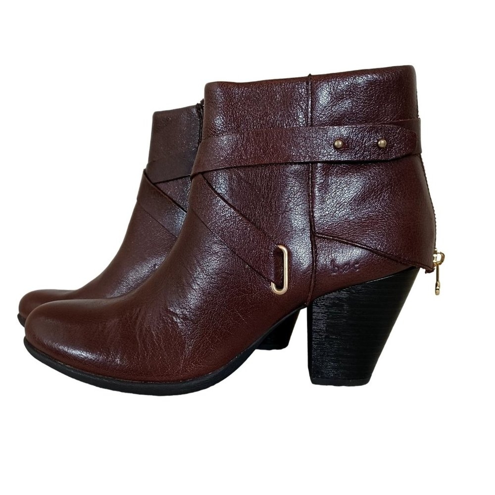Born of Concept Size 10M Leather Brown Zipper Women's Booties